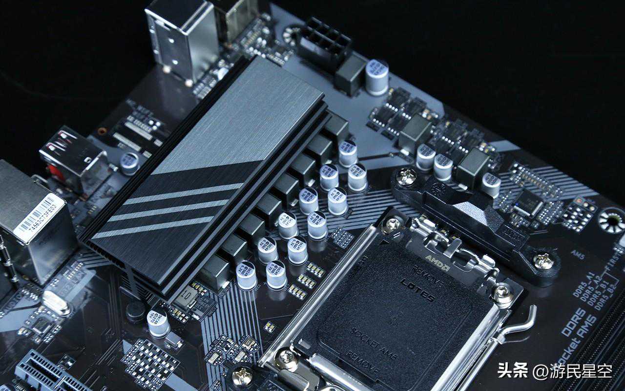 锐龙7800X3D搭A620实测：钱减半 游戏仍超13900K