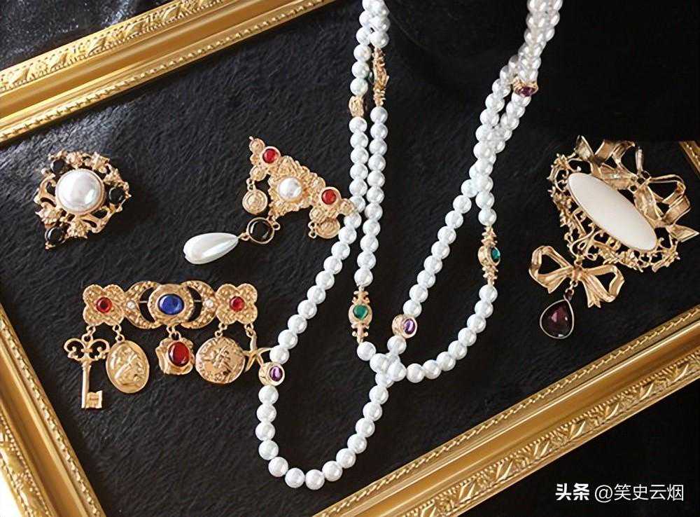 十世纪拜占庭宝石工艺：美丽与科技的结合