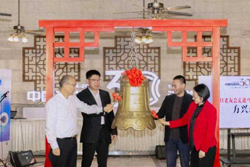 中国互联网三十年中的人：科技精英、文艺青年、大众创业者