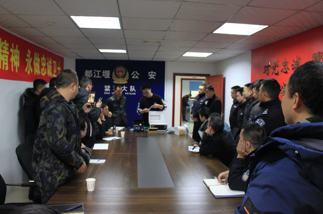 几根毛发就可测出吸毒史 都江堰实现高科技测毒设备全覆盖