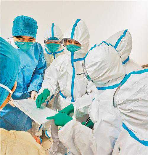 华中科技大学附属同济医院护理部主任汪晖：“最危险的时刻，我们上”