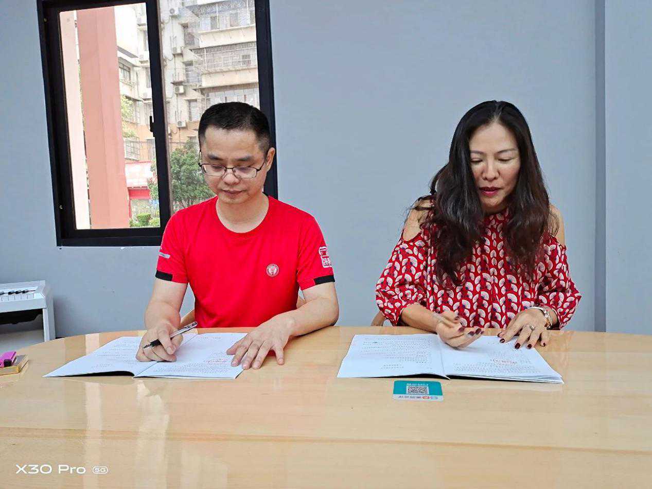 湖南阿贵科技再填新成员，安化黑茶官方授权店加盟丨广东东莞签约