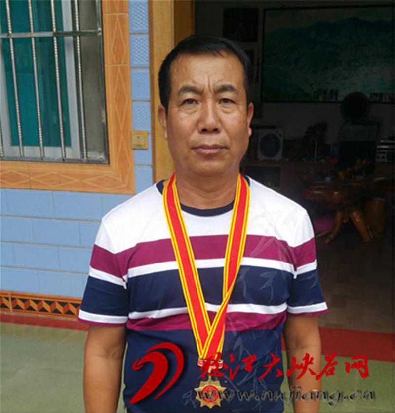 从贩马人到总经理——记泸水市归侨怒江兰纪生物科技有限公司总经理兰纪三